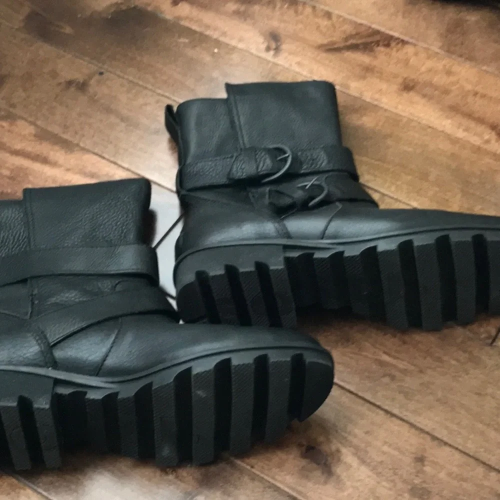 Sorel Phoenix Leather Boots- Black- Size 9.5 - Picture 2 of 10
